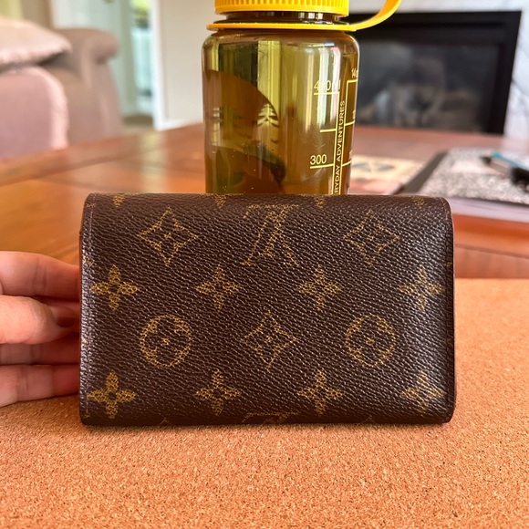 Louis Vuitton Monogram Porte-Monnaie Tresor Wallet - Picture 7 of 14